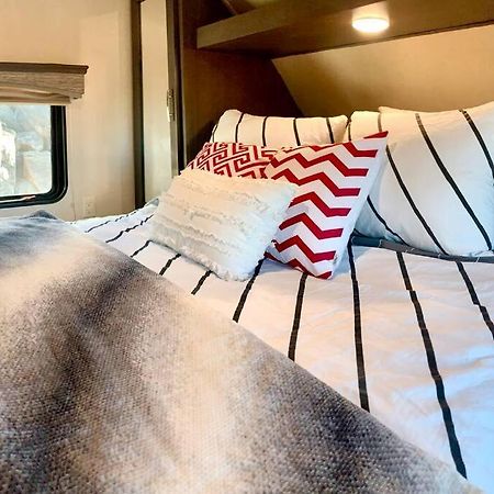 JTHAVN Joshua Tree Desert RV Stargazing Exterior foto