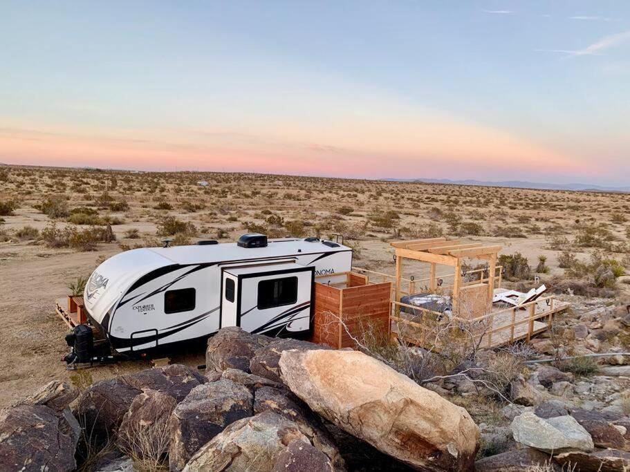 JTHAVN Joshua Tree Desert RV Stargazing Exterior foto