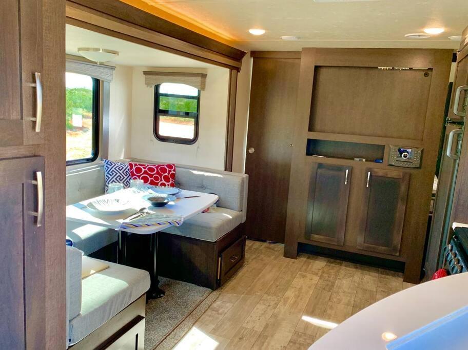 JTHAVN Joshua Tree Desert RV Stargazing Exterior foto